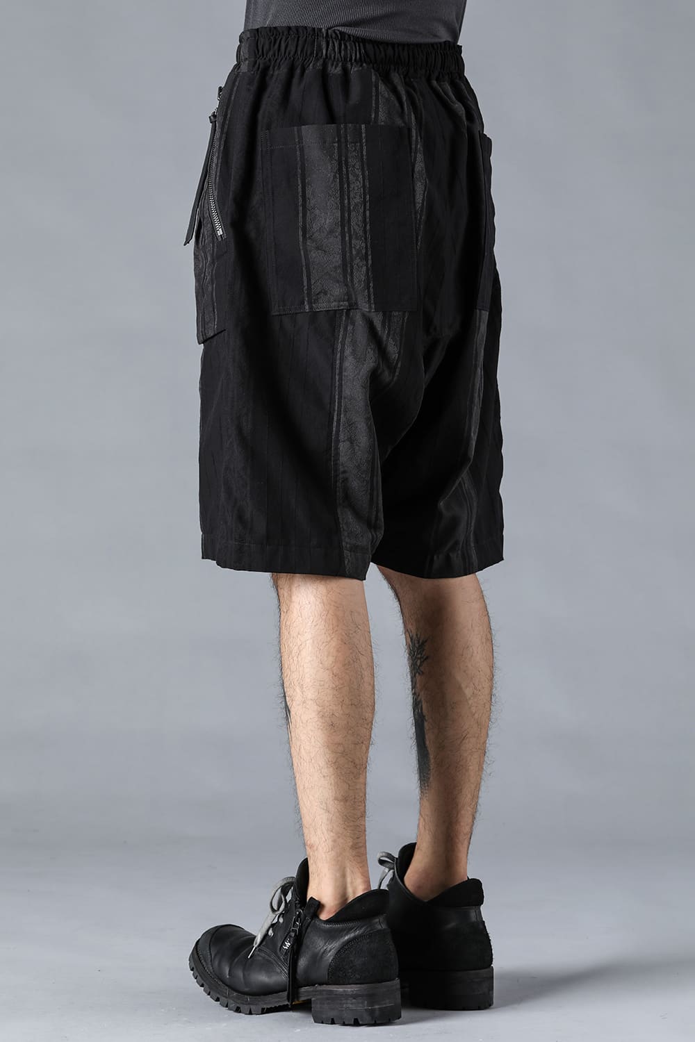 Crack Random Stripe Jacquard Baggy Shorts