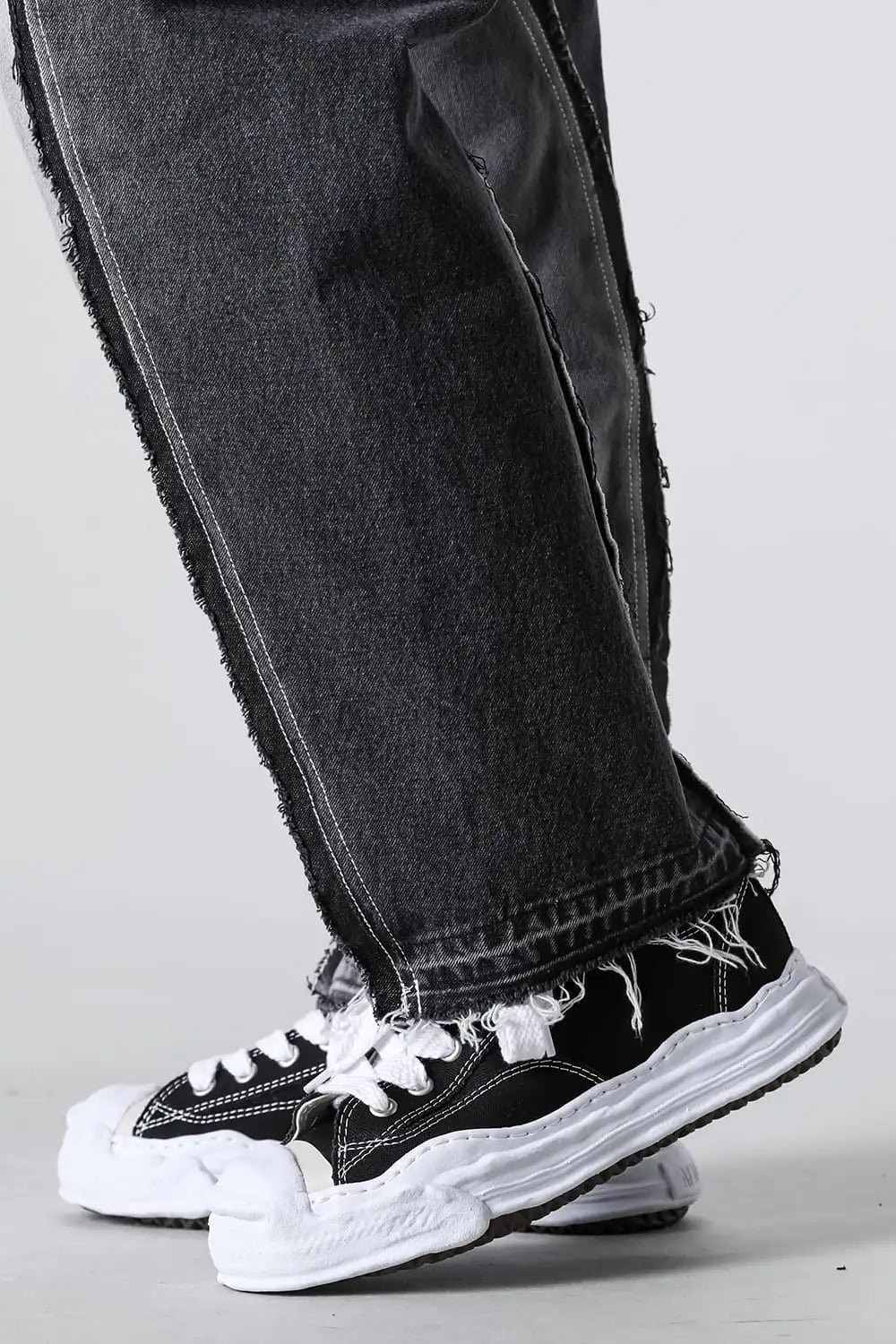 HANK Original sole Toe cap sneaker LOW canvas Black