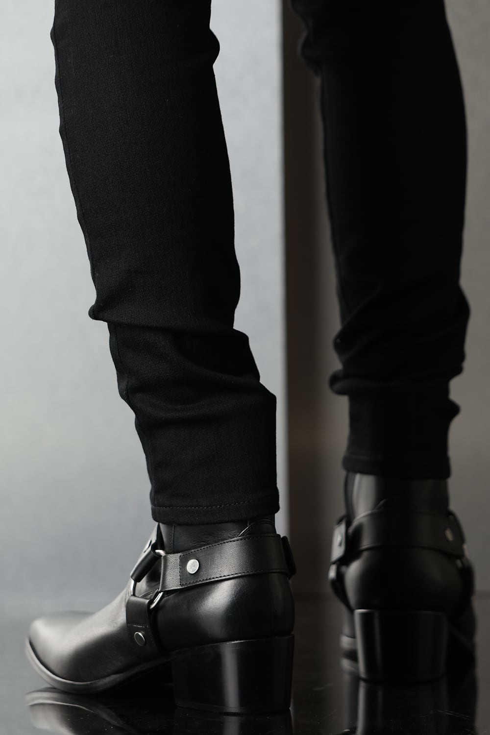 Harness Ring Boots