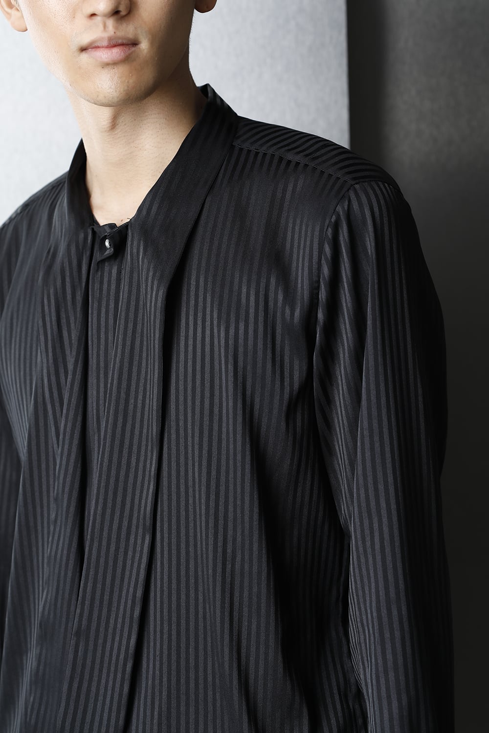 Stripe Ribbon Shirt Black