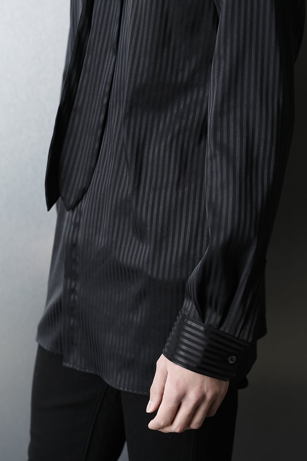 Stripe Ribbon Shirt Black