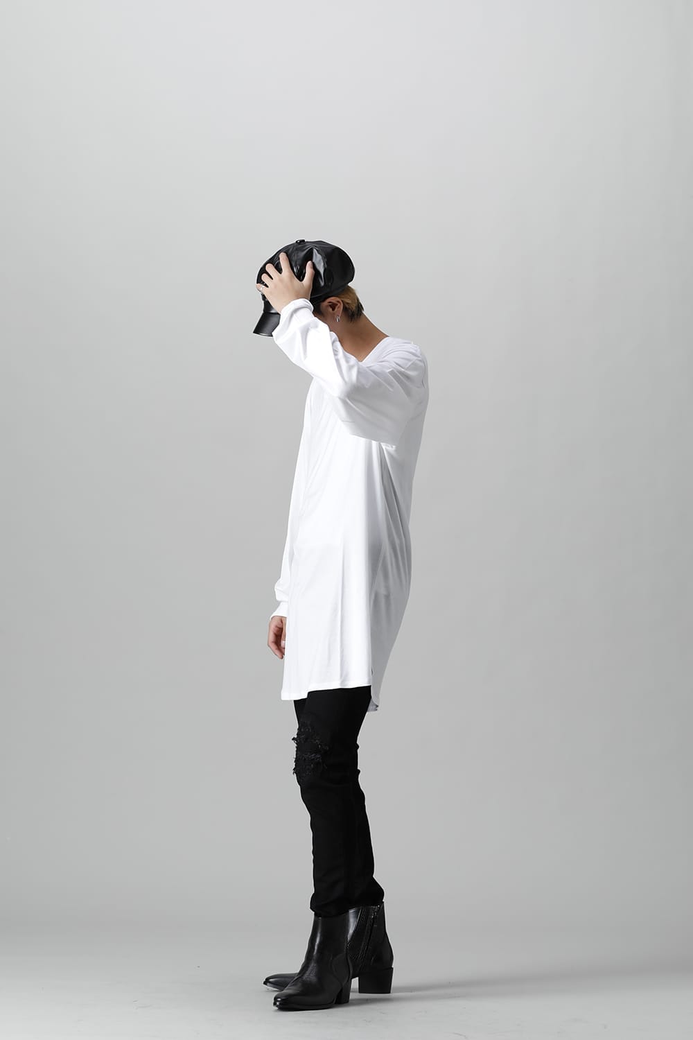 ロングスリーブ ラウンドTシャツ (オフホワイト)