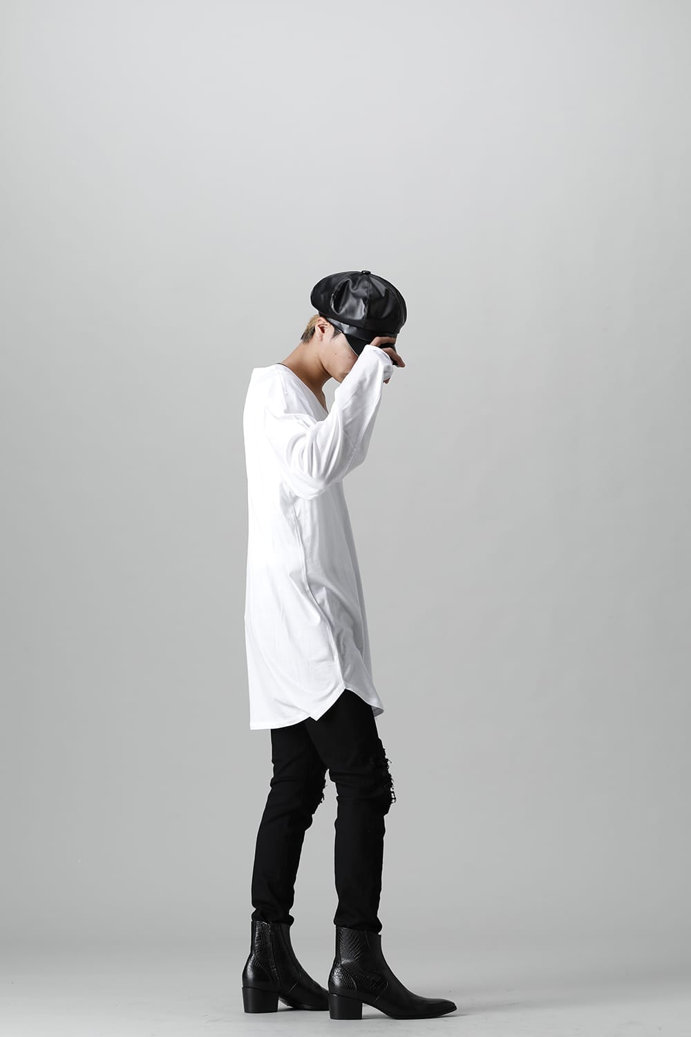 ロングスリーブ ラウンドTシャツ (オフホワイト)