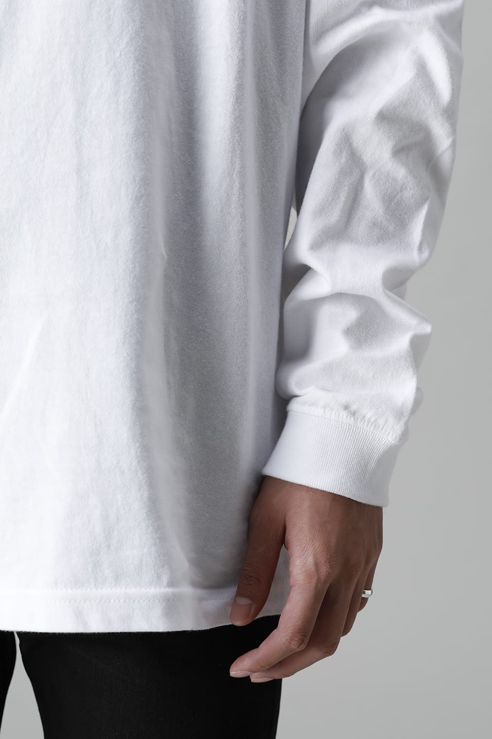 Embroidery Long sleeve t-shirt (White)