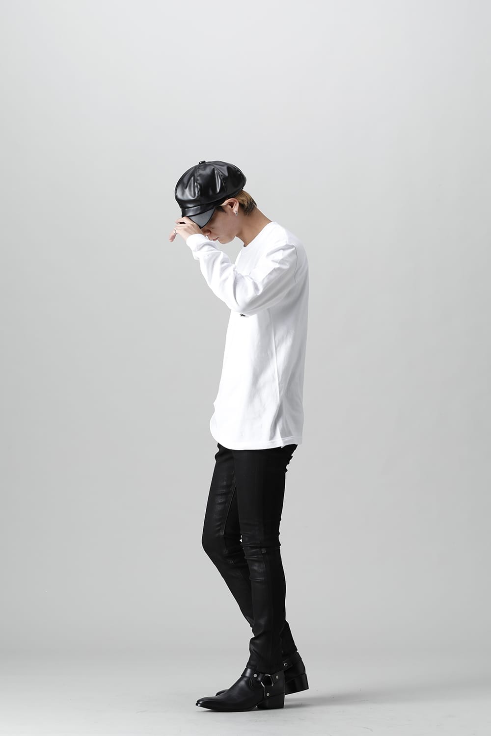 Embroidery Long sleeve t-shirt (White)