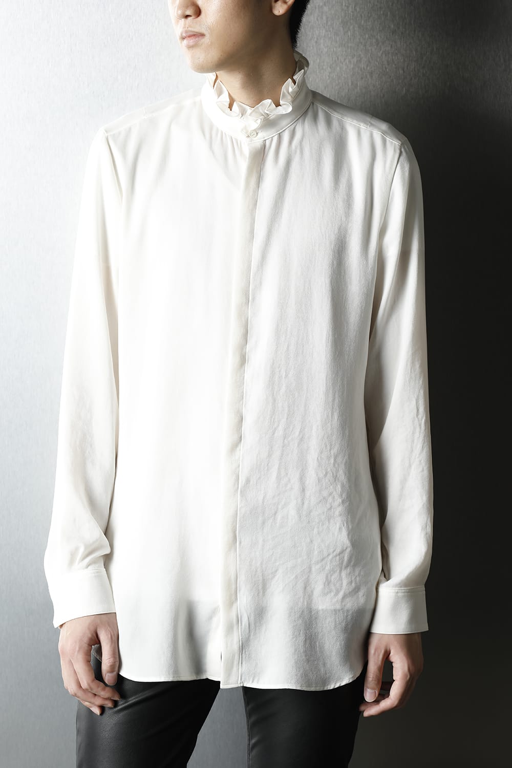 Satin Frill shirt (Cream)