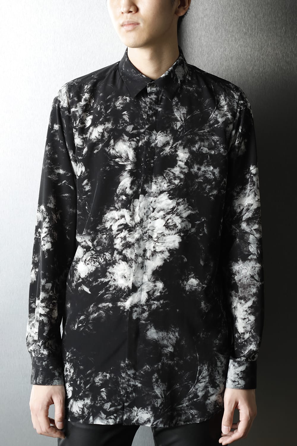 Flower print Shirt (Black×Gray)