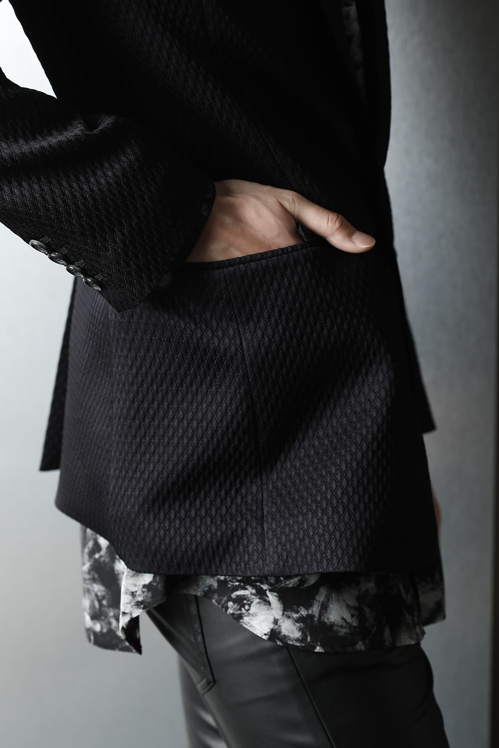 ジャガード 1B テーラードジャケット (ブラック)