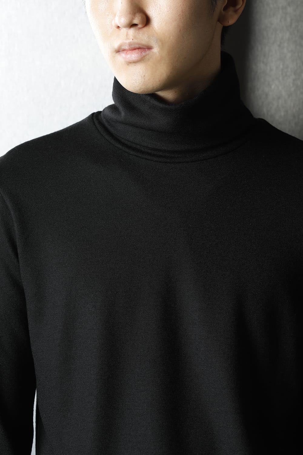 Washable wool Turtleneck pullover (Black)