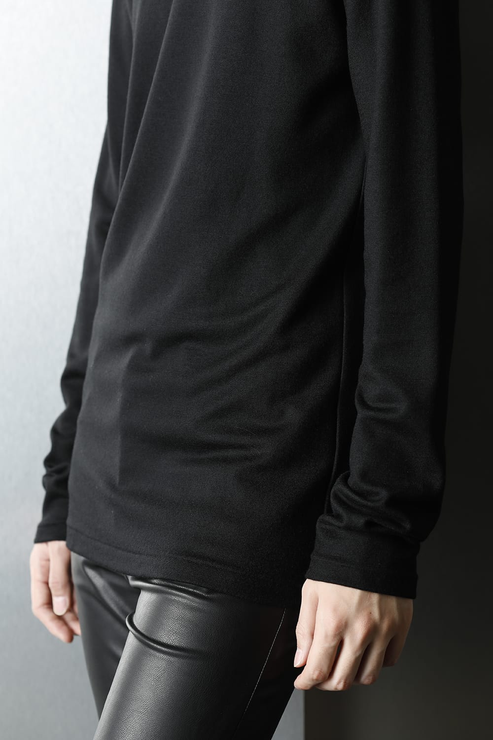 Washable wool Turtleneck pullover (Black)