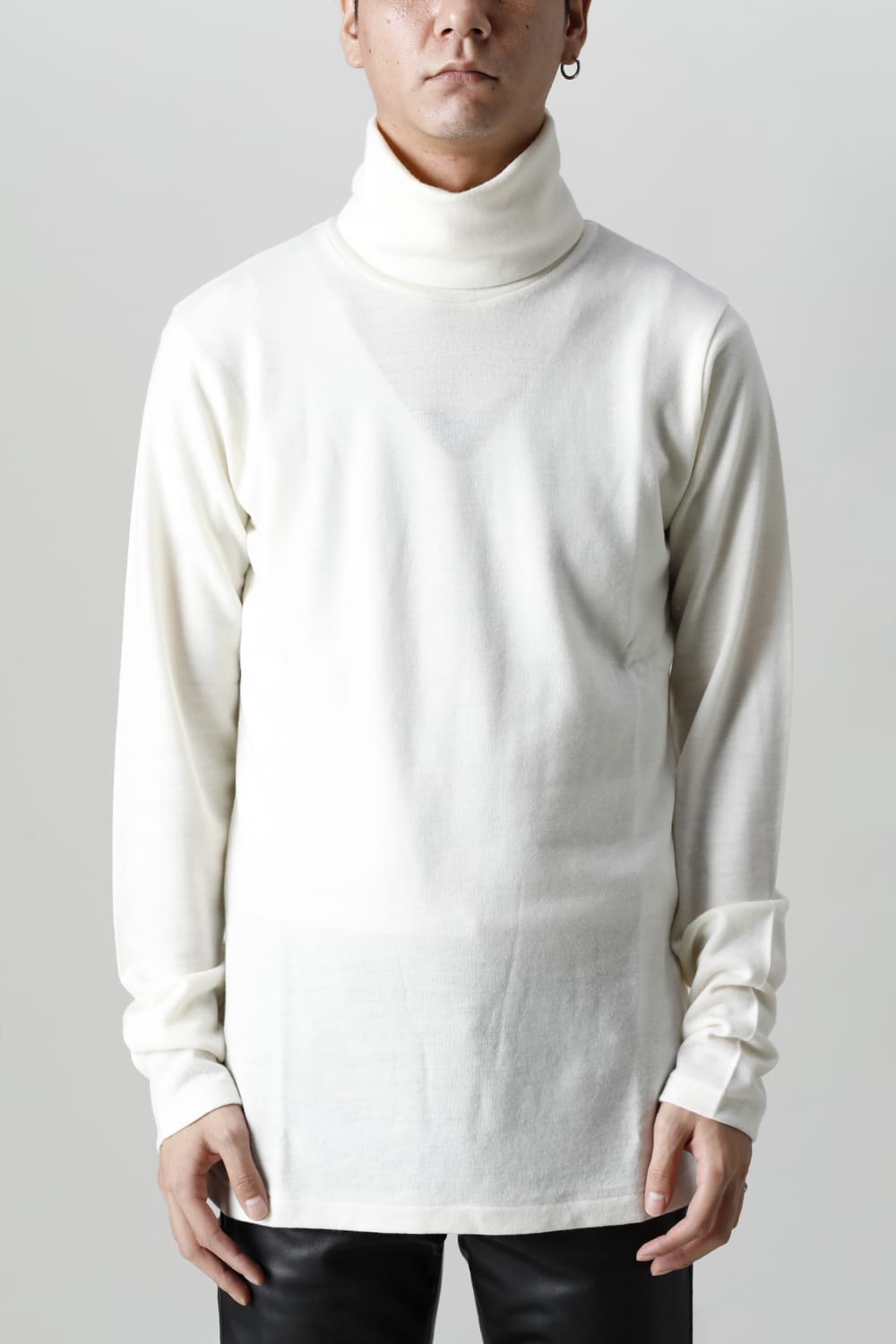 Washable wool Turtleneck pullover (Cream)