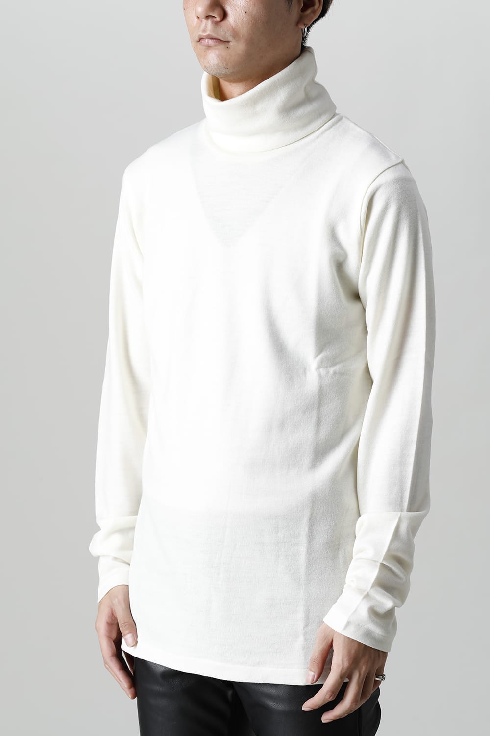 Washable wool Turtleneck pullover (Cream)