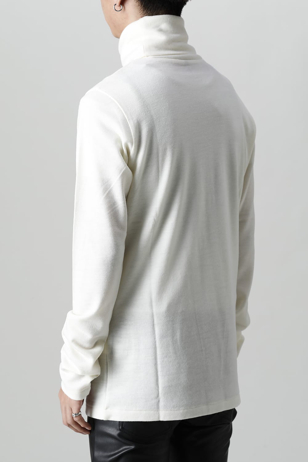 Washable wool Turtleneck pullover (Cream)