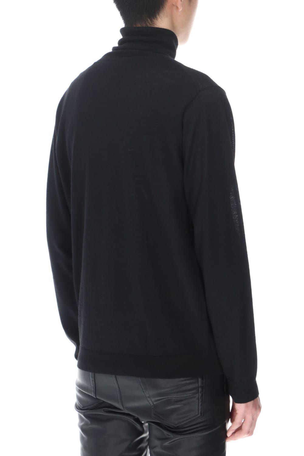 ロゴ刺繍 タートルネックニット (ブラック)