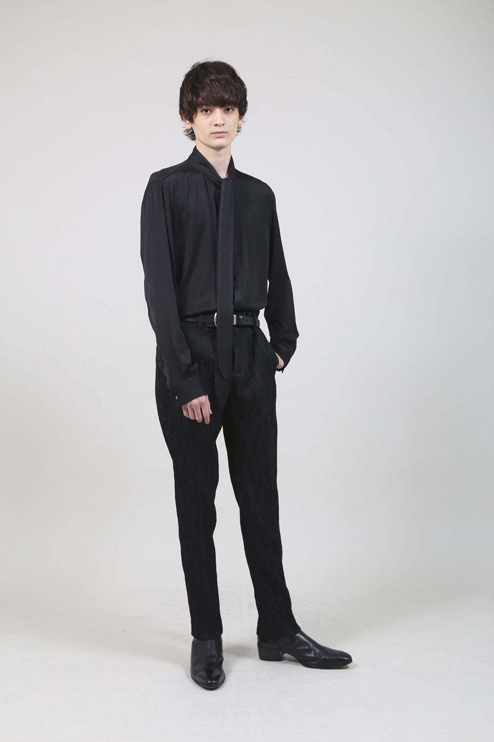 Clair satin Ribbon shirt Black