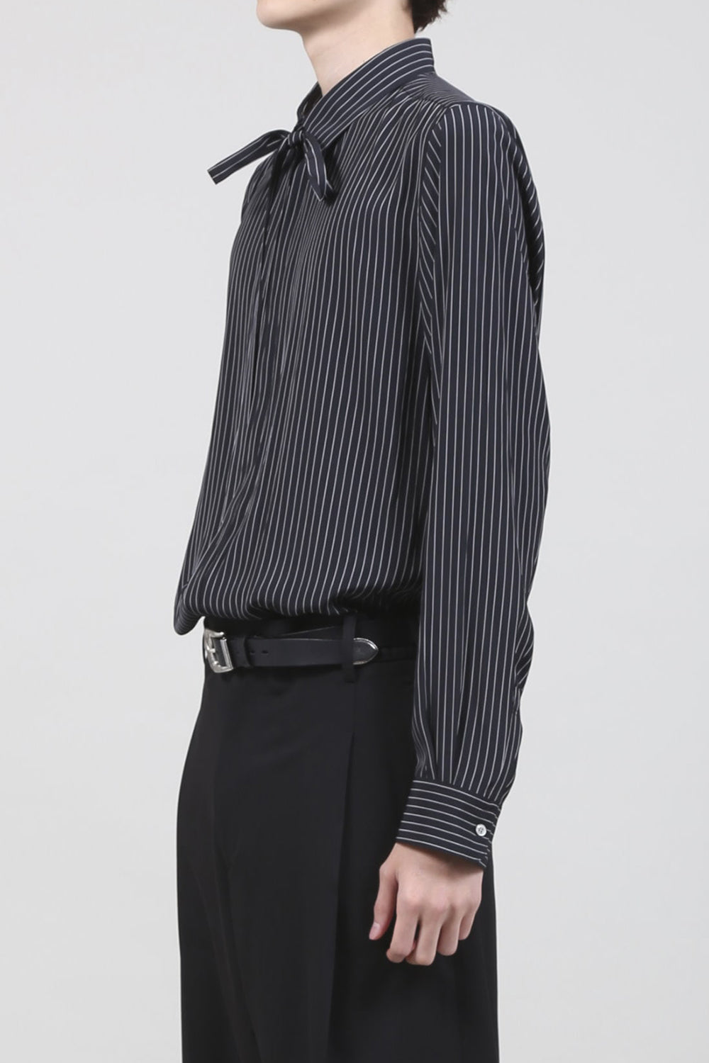 Dechine Stripe Jacquard Regular shirt with Ribbon Black × Off White