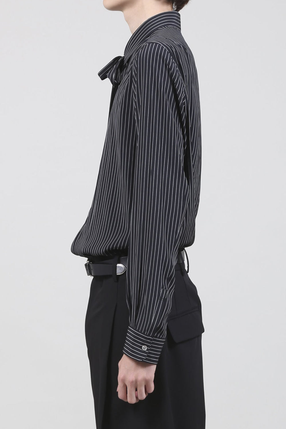 Dechine Stripe Jacquard Regular shirt with Ribbon Black × Off White