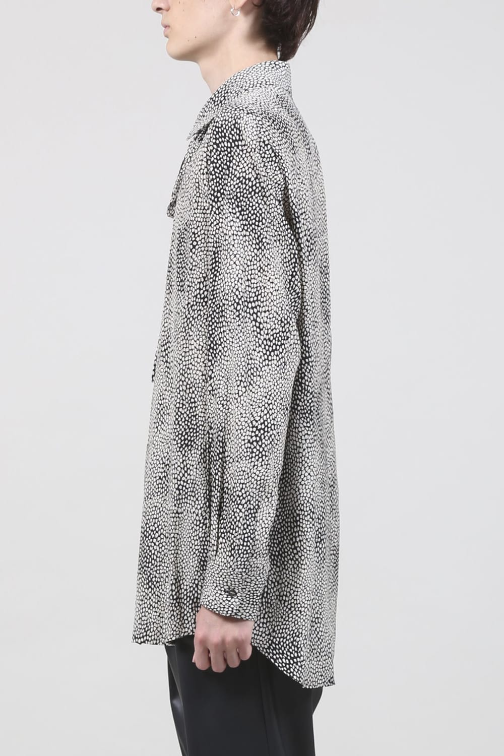 Decin Leopard Print Regular Shirt With Ribbon Black x Cream