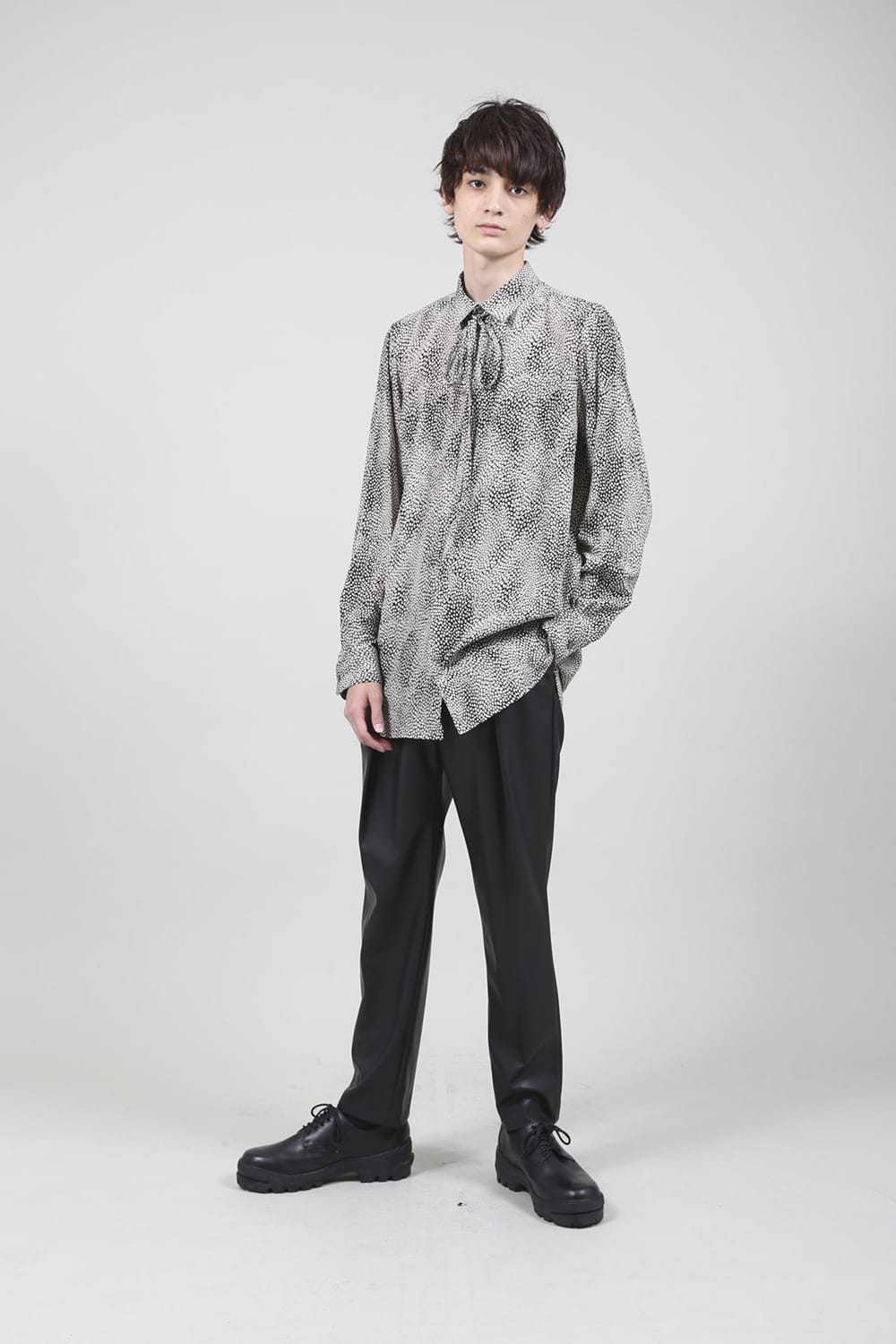 Decin Leopard Print Regular Shirt With Ribbon Black x Cream