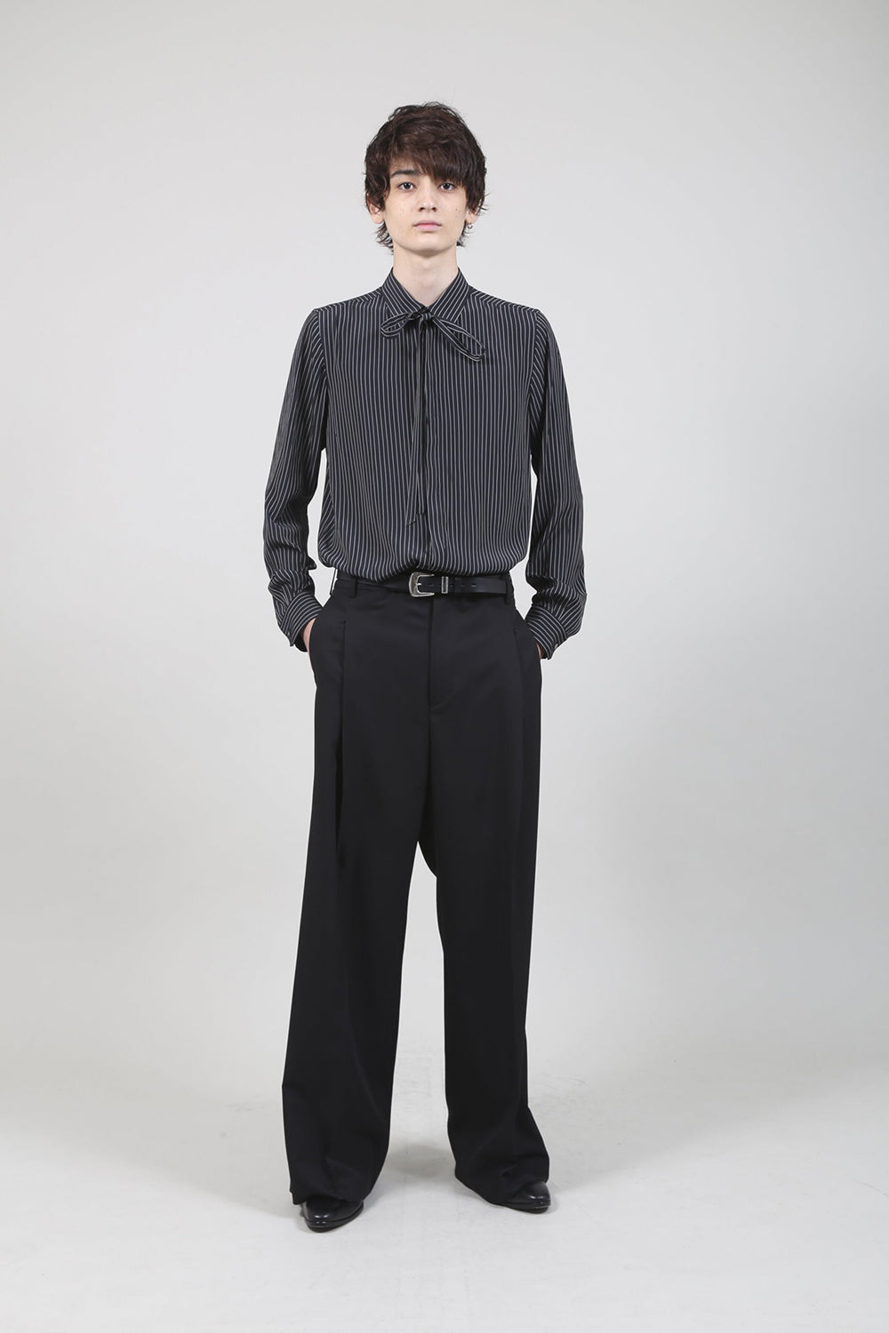 T/R Dry gabardine Stretch Tuck Wide pants Black