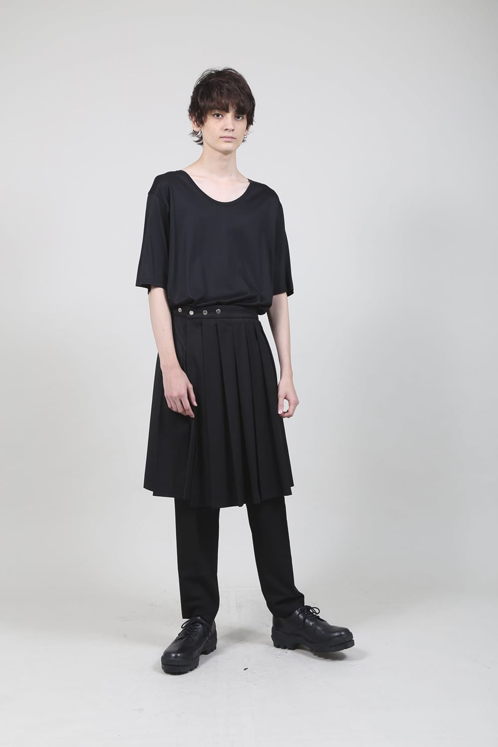 T/R Light Gaba Wrap Kilt Black