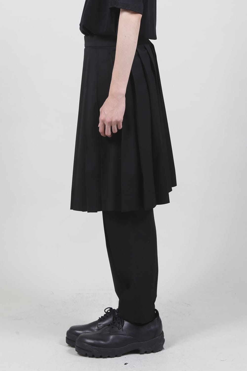 T/R Light Gaba Wrap Kilt Black