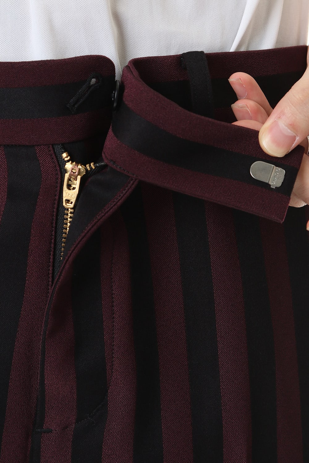 Jacquard stripe stretch slacks