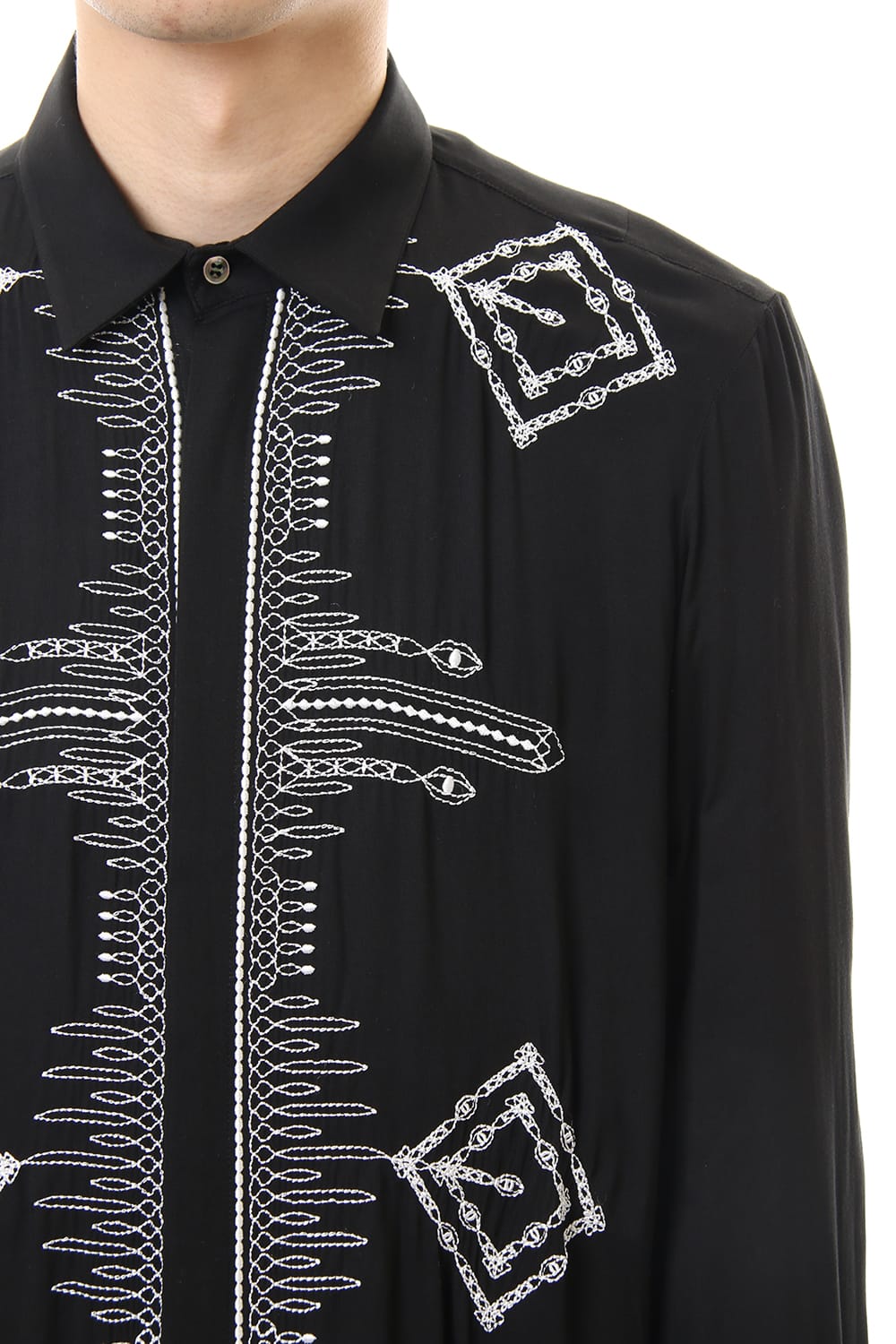 Ethnic embroidery long shirt Black × Off White