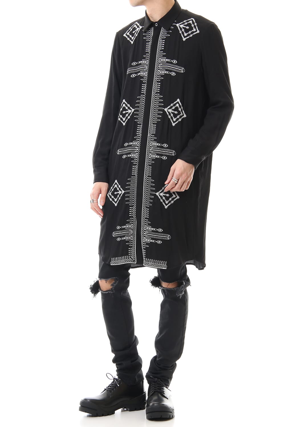 Ethnic embroidery long shirt Black × Off White