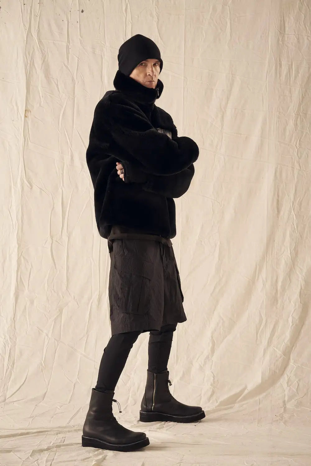 FASCINATE_THE R Limited Mouton Jacket Black