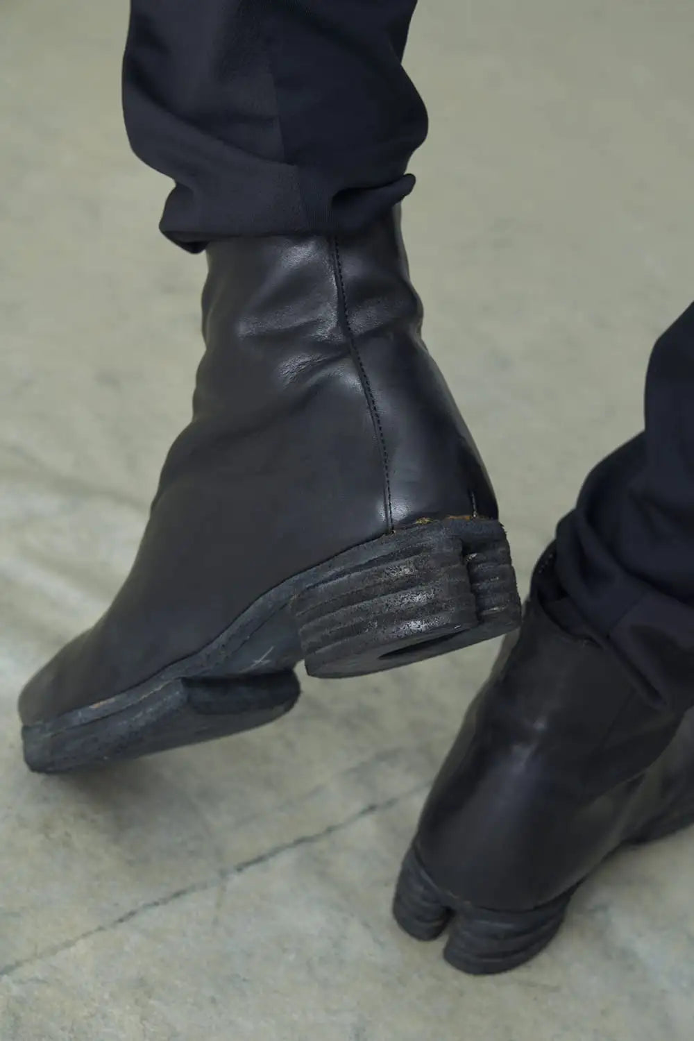 incarnation × DEVOA Boots Horse leather garment dyed Black