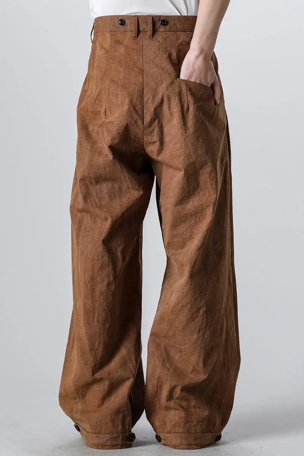 Side Tucked Wide Straight Trousers Kakishibu Brown