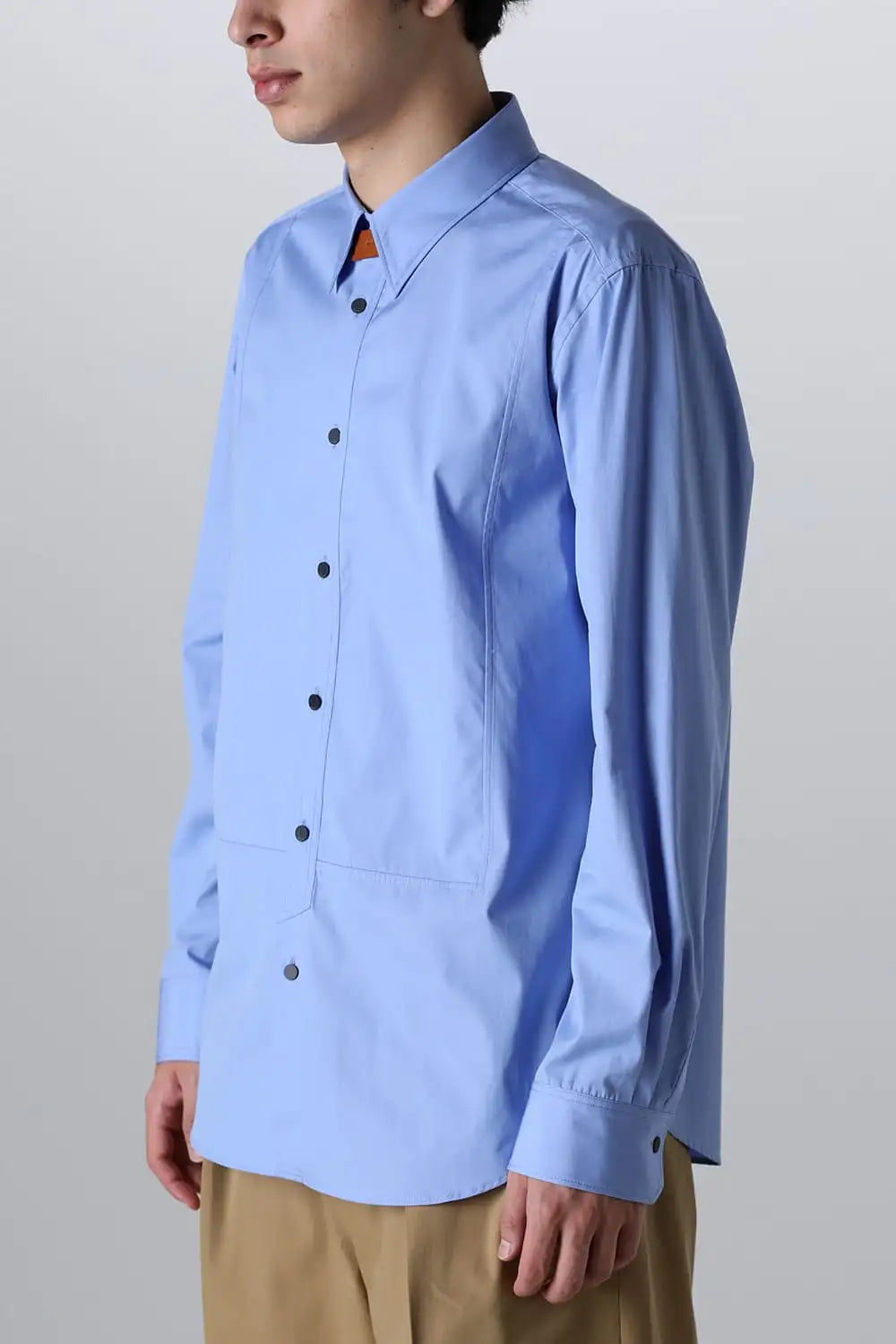 フロントパネルシャツウィズレザータブ Sax