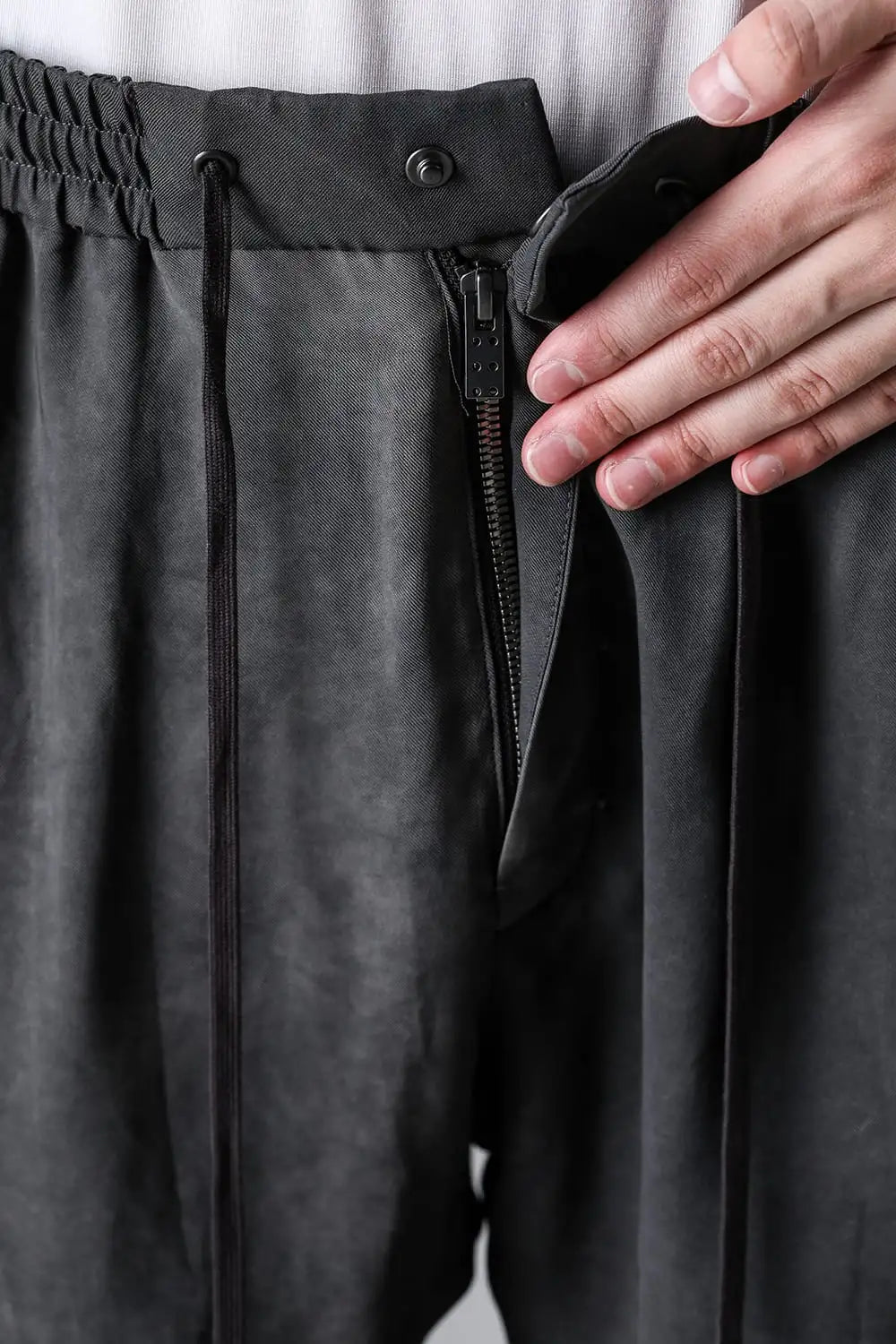 Jogger pants High twist viscose