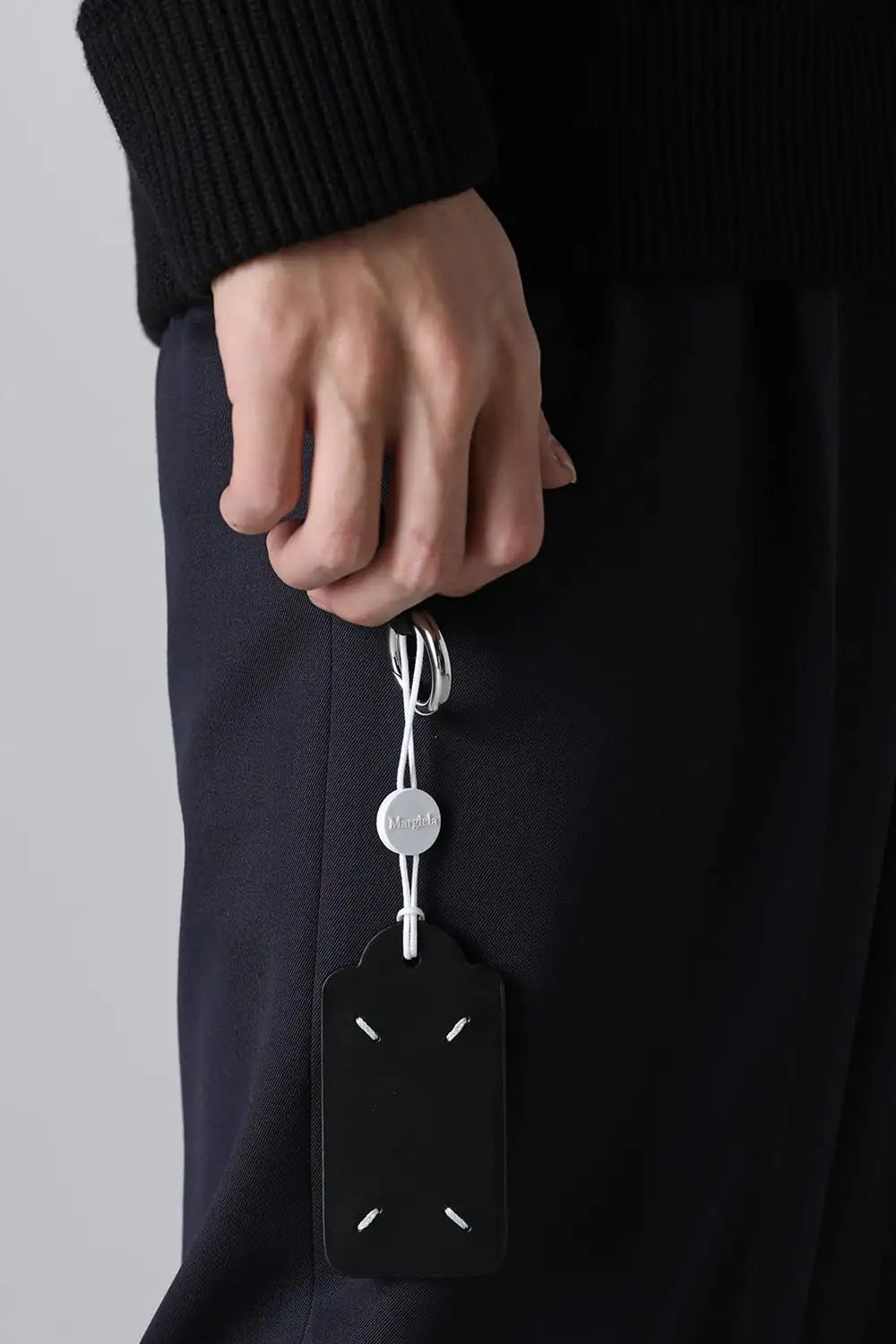 Tag Key Ring With Short Lace Black