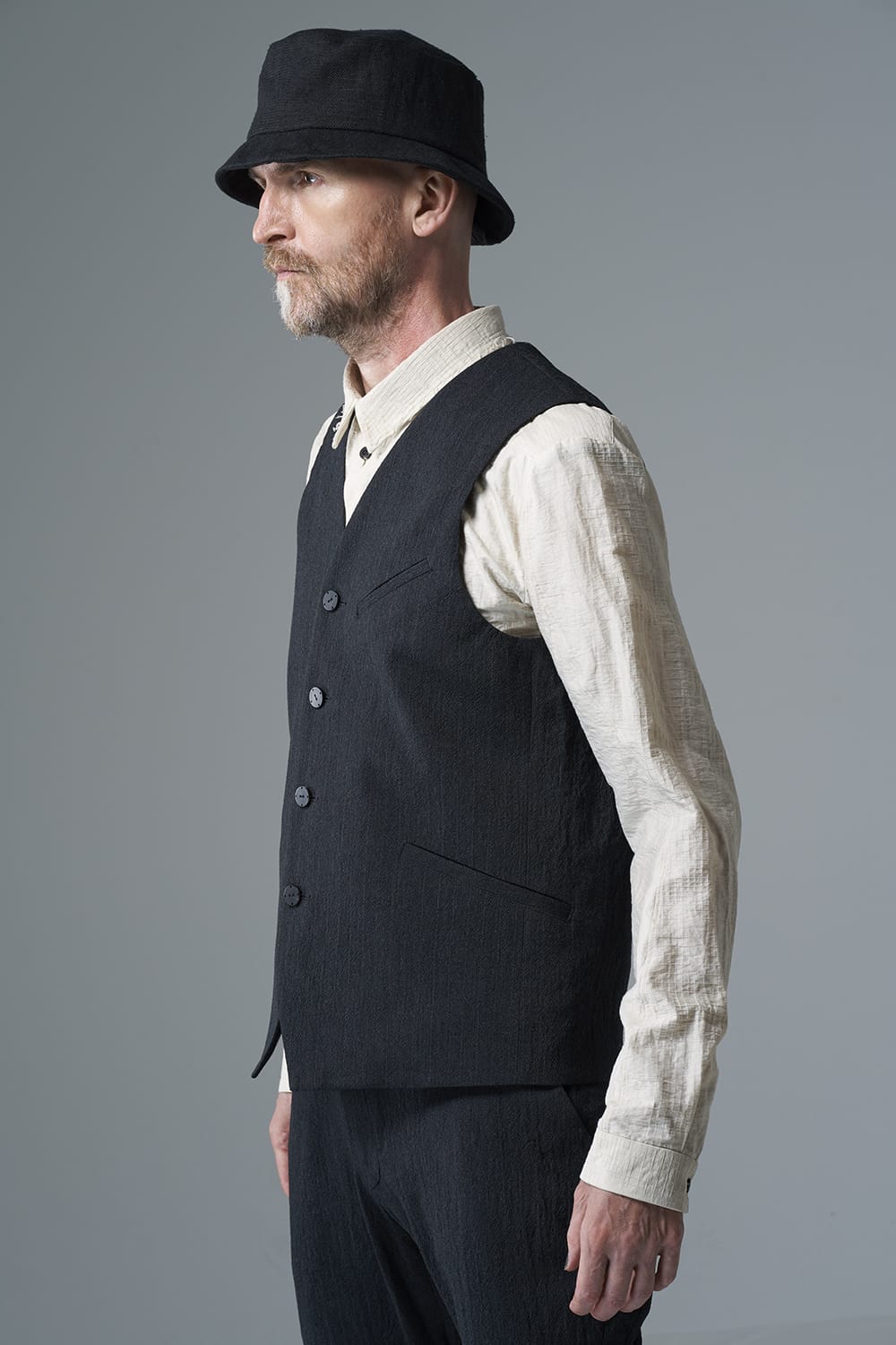 Vest shrink wool stripe