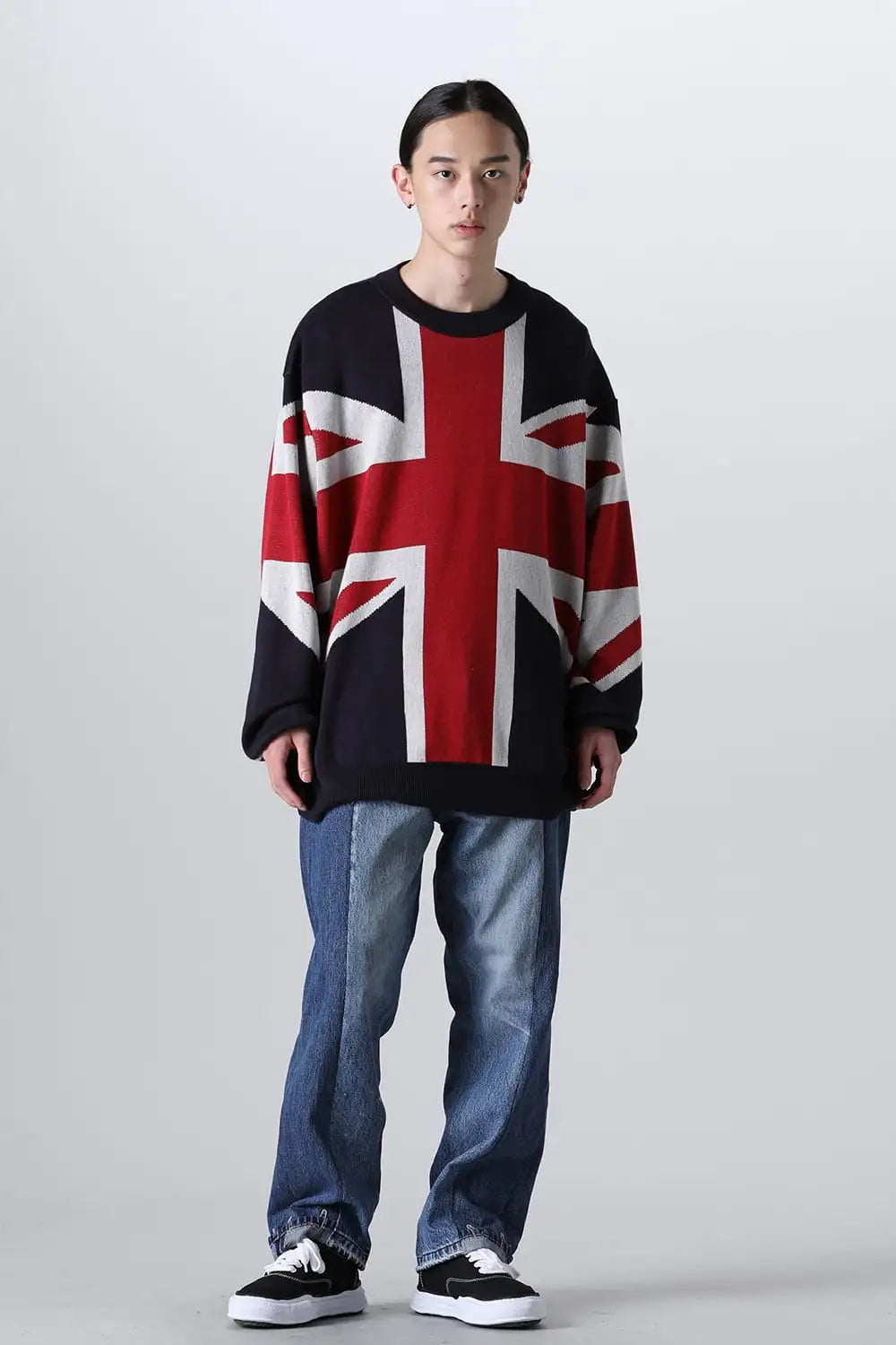 crew neck sweater.(union jack)