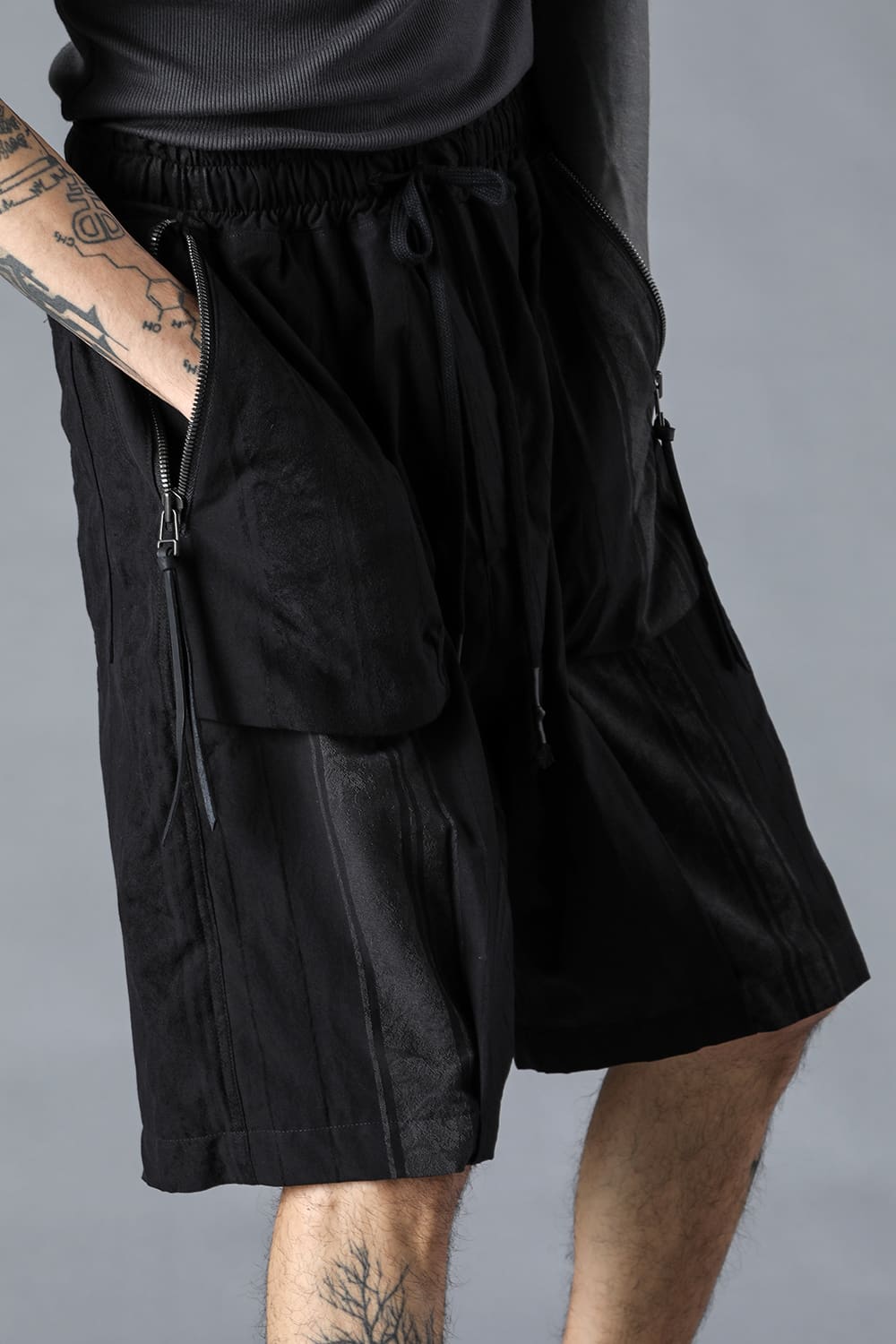 Crack Random Stripe Jacquard Baggy Shorts