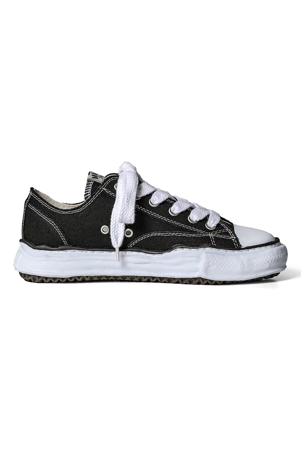 PETERSON Canvas Low Cut Sneaker Black