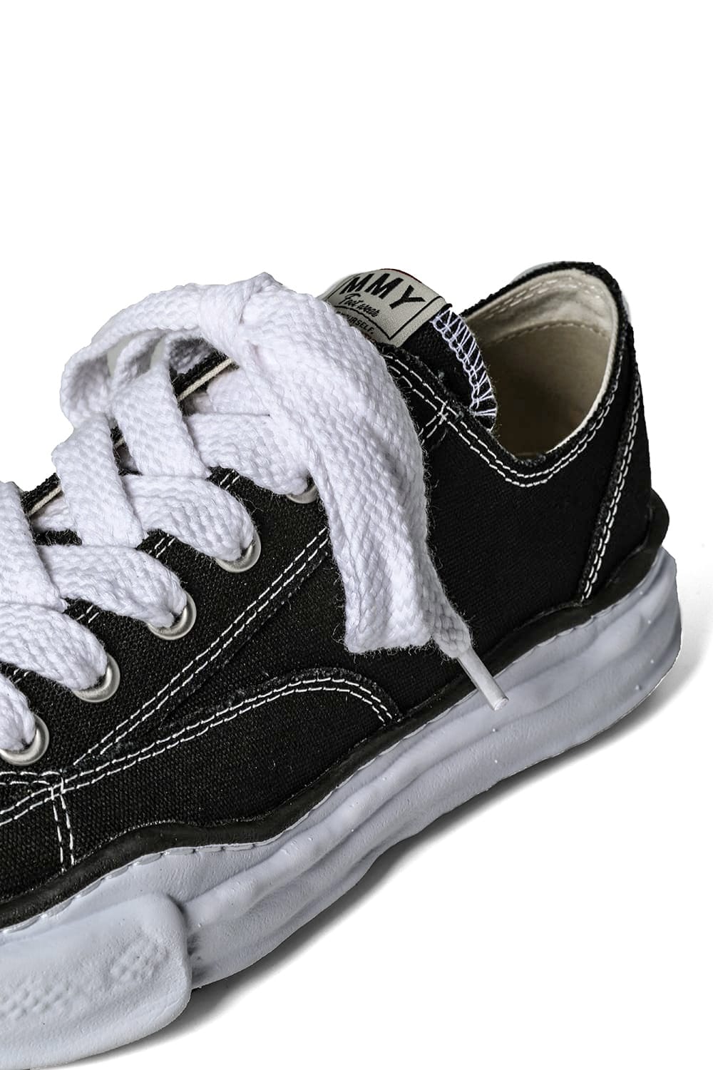 PETERSON Canvas Low Cut Sneaker Black