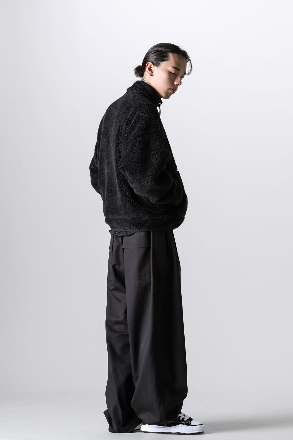 Wide Back Boa Blouson Black