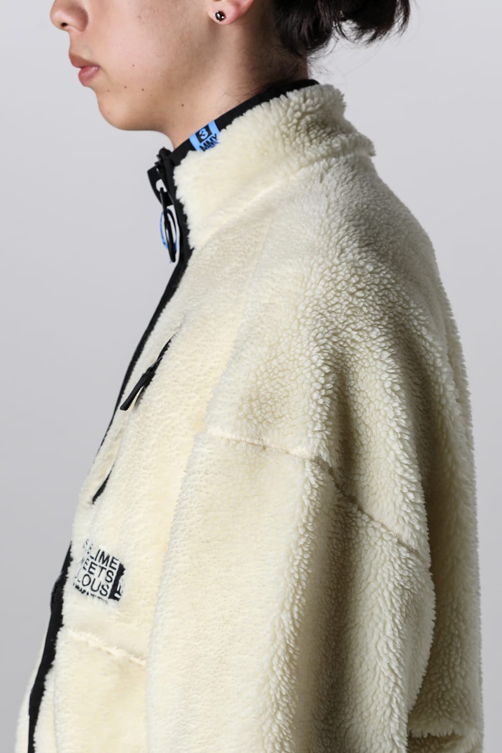 Wide Back Boa Blouson White