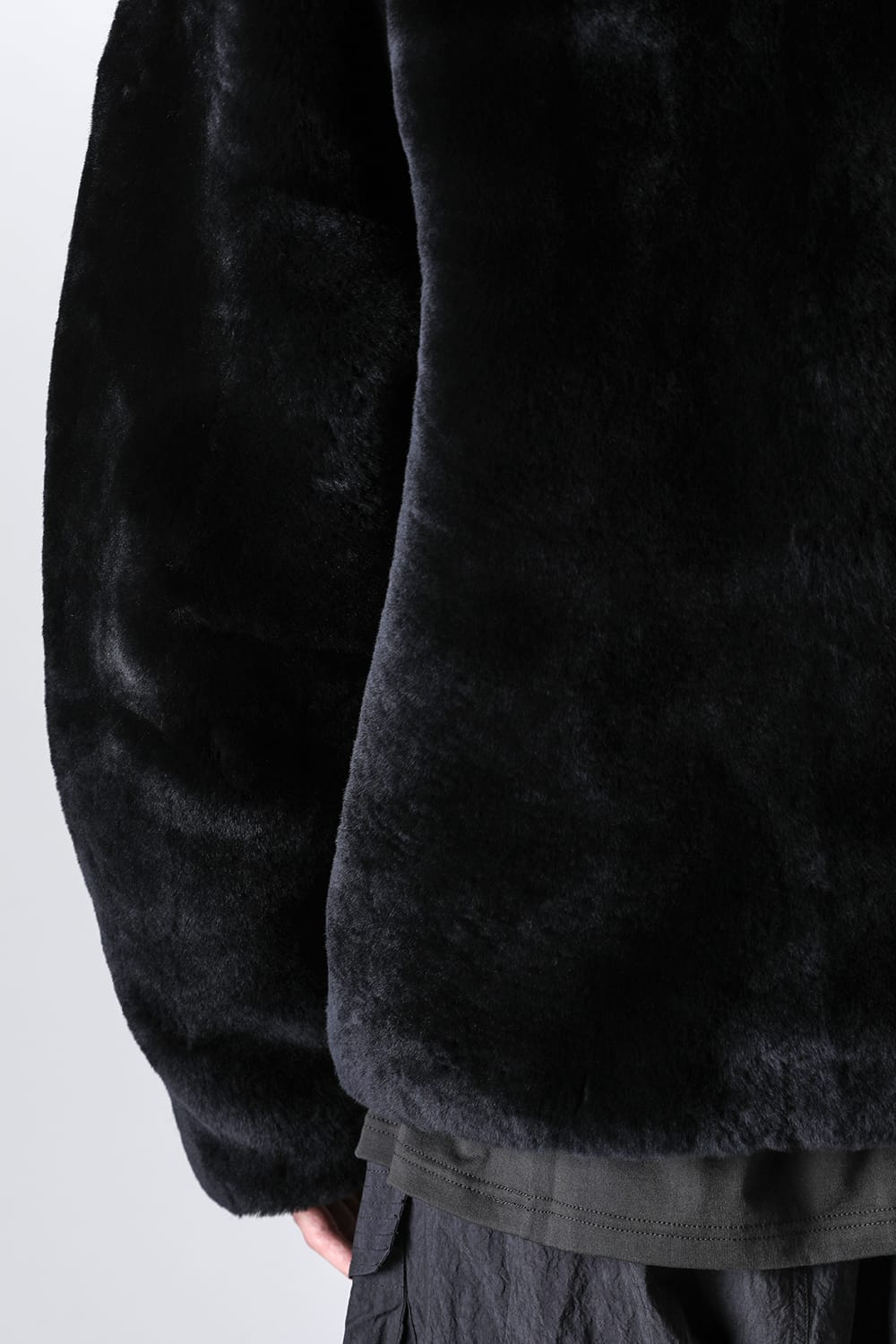 FASCINATE_THE R Limited Mouton Jacket Black