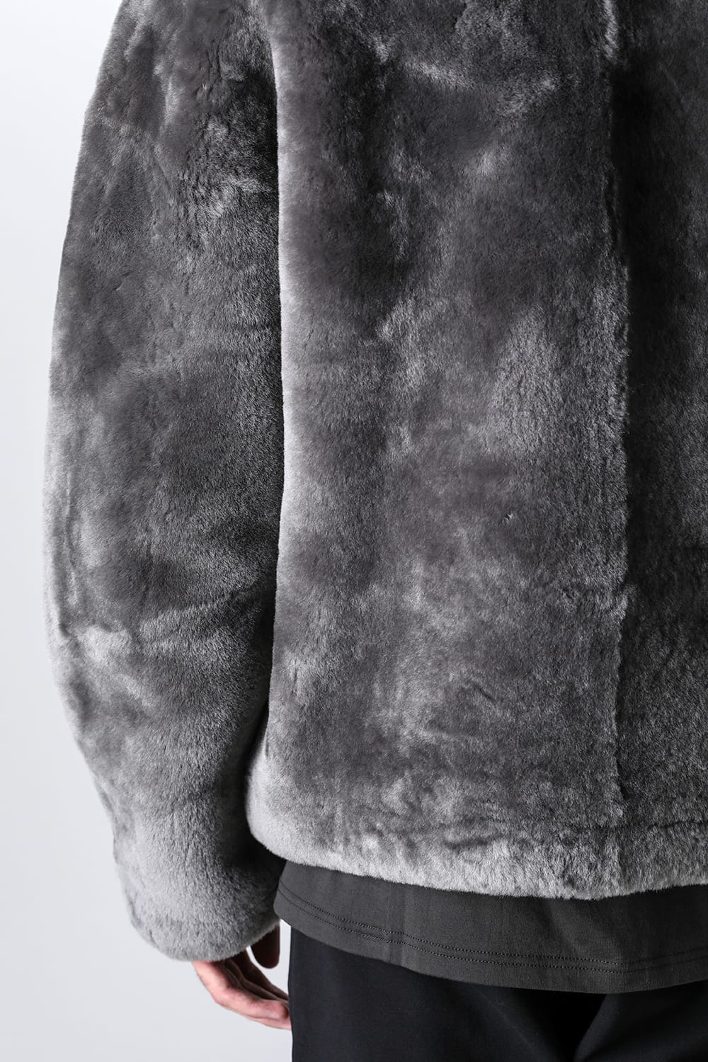 FASCINATE_THE R Limited Mouton Jacket Gray