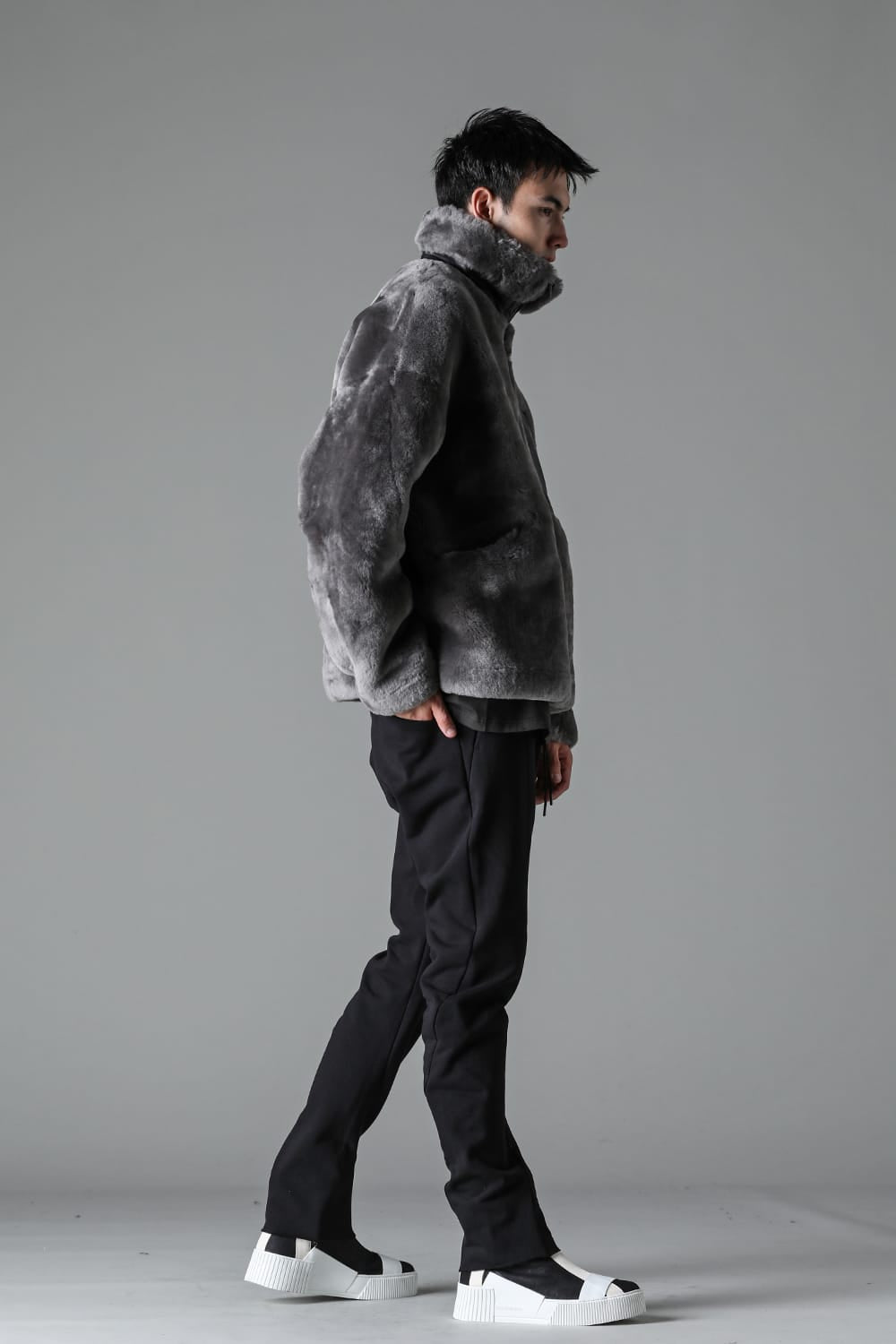 FASCINATE_THE R Limited Mouton Jacket Gray