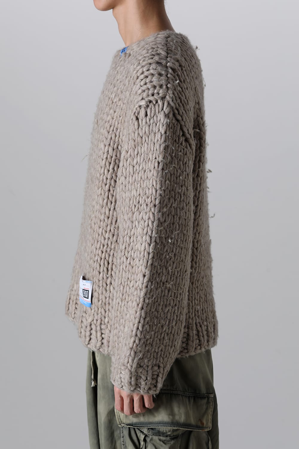 Roving Yarn Pullover Beige