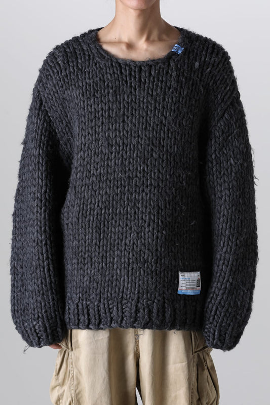 Roving Yarn Pullover Black