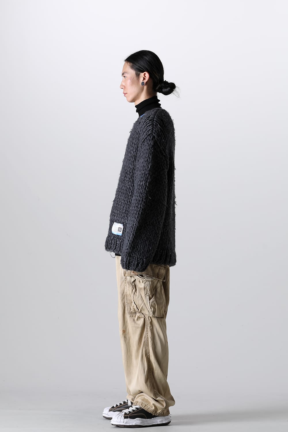 Roving Yarn Pullover Black