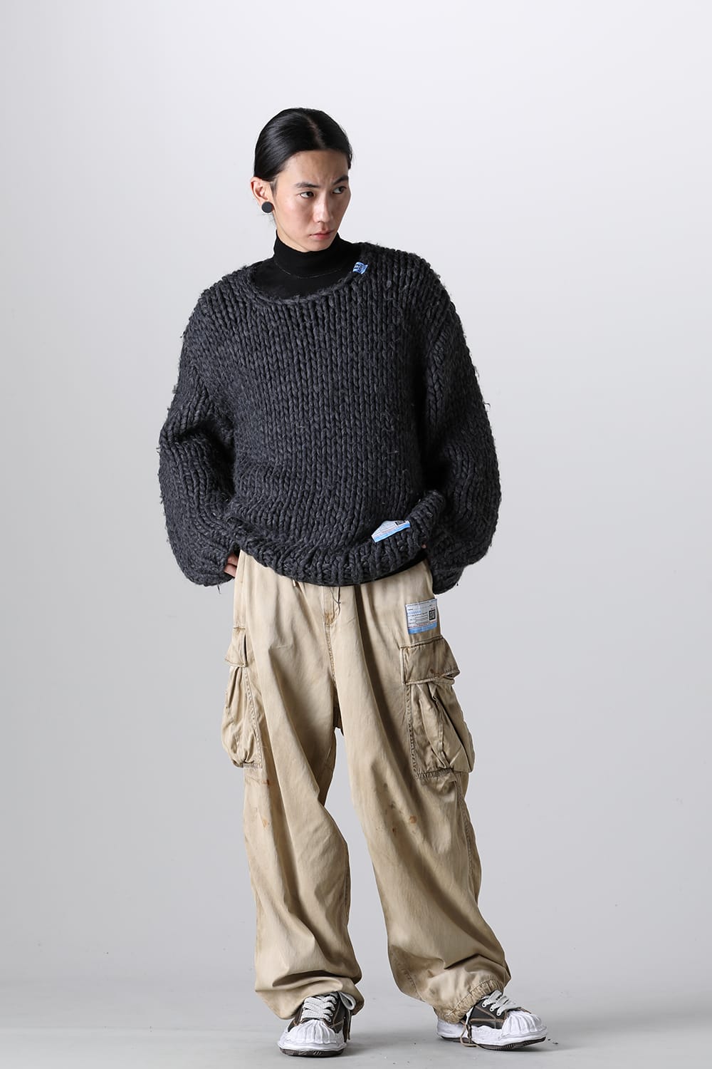 Roving Yarn Pullover Black