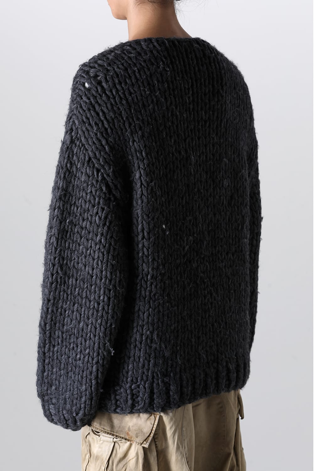 Roving Yarn Pullover Black
